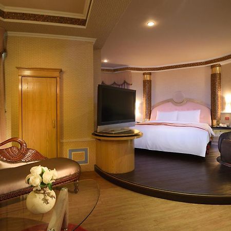 טאינאן Natoli Motel מראה חיצוני תמונה