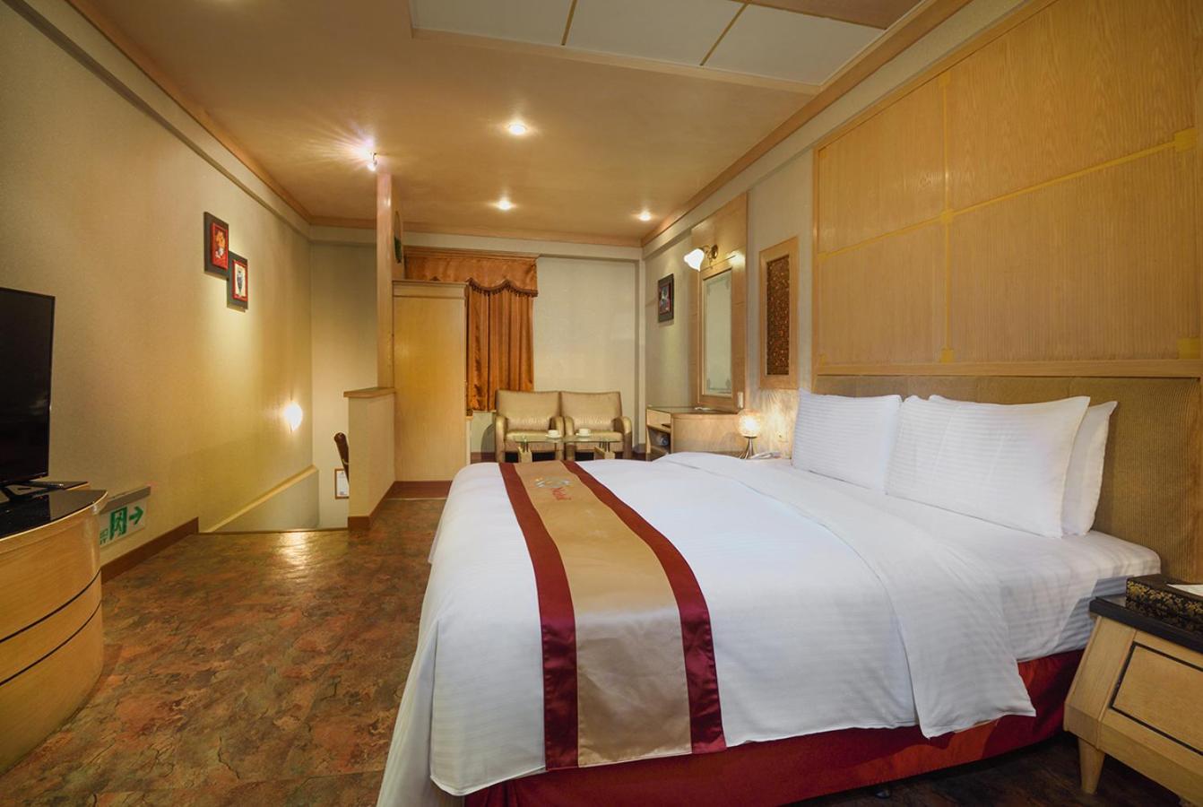 טאינאן Natoli Motel מראה חיצוני תמונה